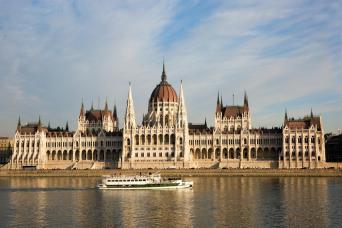 Grand City Tour with Parliament